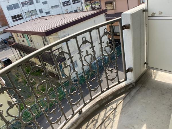八戸市青葉二丁目　のづきマンション・210号室　000401