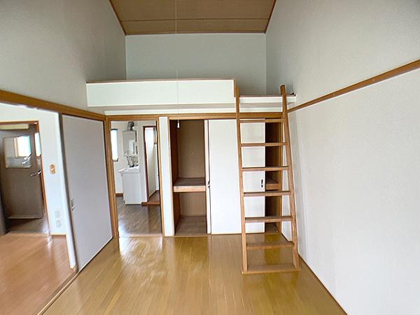 八戸市類家一丁目　コーポエイコー・201号室　000403