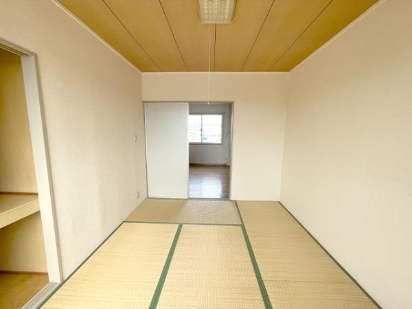 八戸市新井田西三丁目　セジュールトータス・203号室