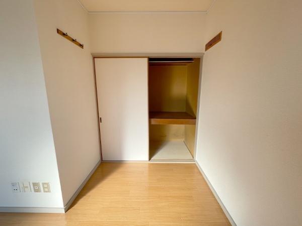 八戸市青葉三丁目 アイルーム・A号室 000421(収納)