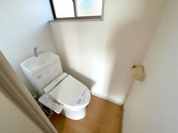 八戸市青葉三丁目 アイルーム・A号室 000421(トイレ)