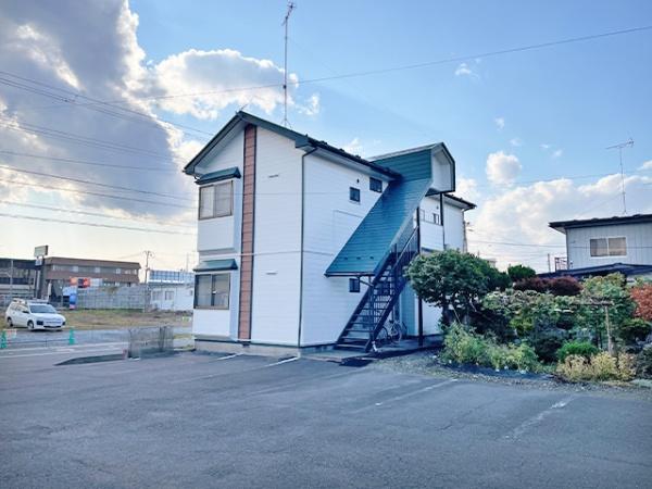 八戸市青葉三丁目　アイルーム・A号室　000421