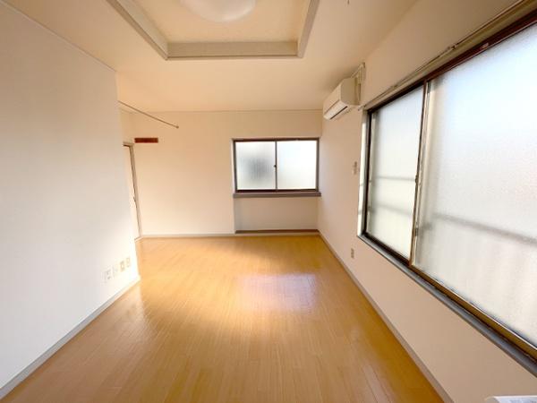 八戸市青葉三丁目　アイルーム・A号室　000421