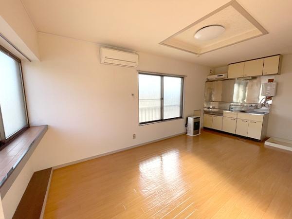 八戸市青葉三丁目 アイルーム・A号室 000421(洋室)