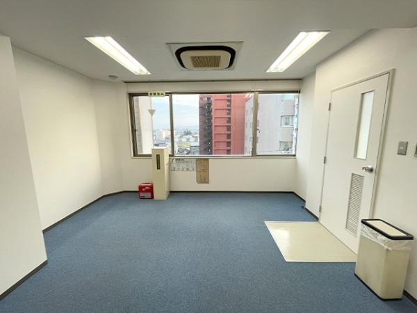 八戸市柏崎一丁目　シエナビル5階　貸店舗・事務所（区分）000424（K）