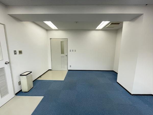 八戸市柏崎一丁目　シエナビル5階　貸店舗・事務所（区分）000424（K）