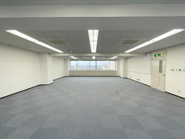八戸市柏崎一丁目　シエナビル5階　貸店舗・事務所（区分）000424（K）