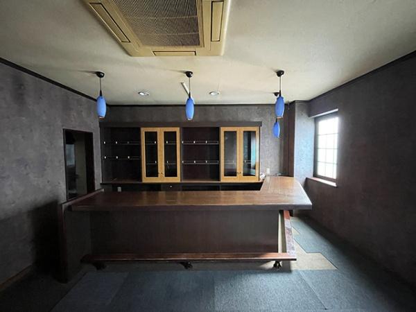 八戸市十八日町　金田貸店舗2階（区分）000431（K）