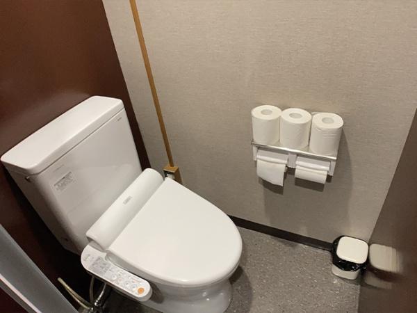八戸市十三日町　ヴィアノヴァビル５階　貸倉庫　000441（K）