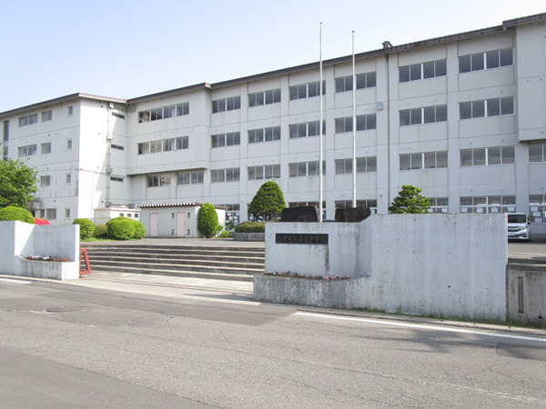 八戸市類家三丁目 ユアーハイツ・203号室 000122(第三中学校)