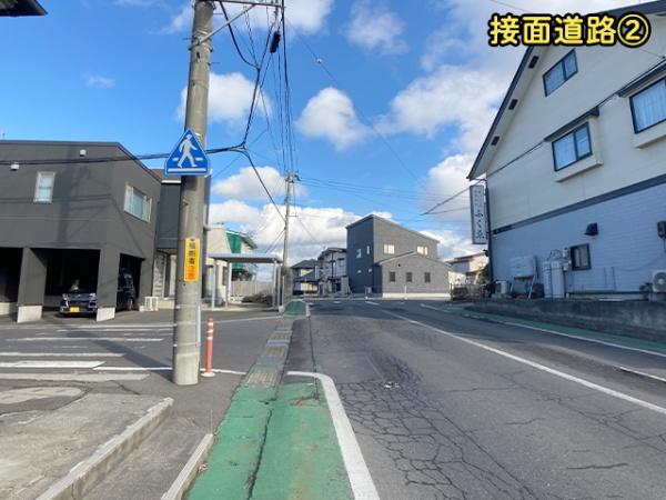 八戸市桜ケ丘一丁目　コーポラリア202号室　000140
