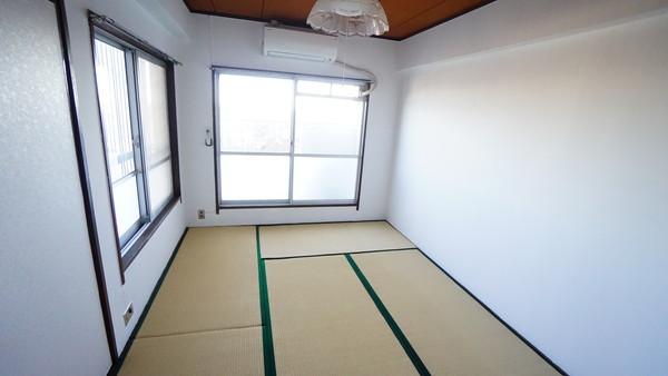 栄町共同住宅
