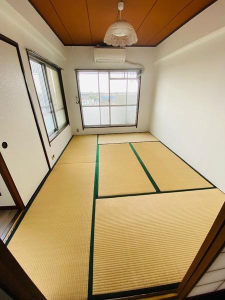 栄町共同住宅