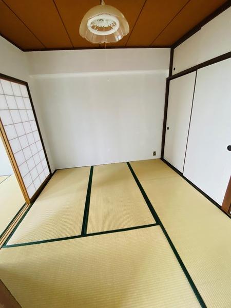 栄町共同住宅