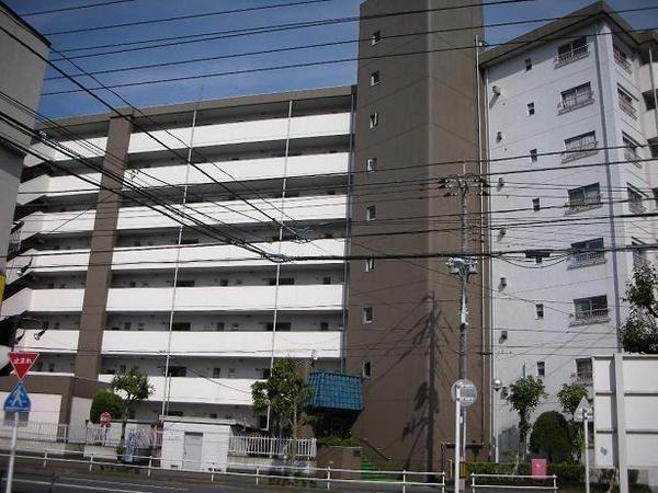 栄町共同住宅