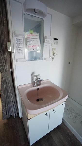 栄町共同住宅