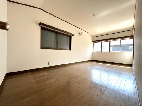 青梅市末広町２丁目の貸家