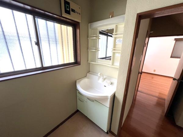 青梅市末広町２丁目の貸家