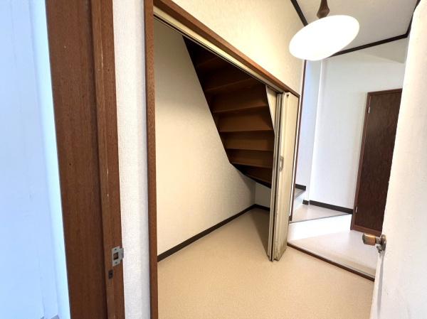 羽村市栄町２丁目の貸家