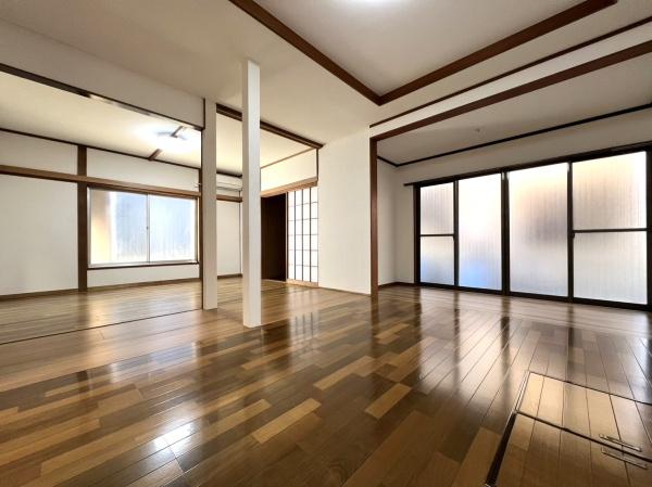 栄町２丁目貸家