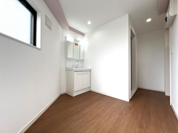 青梅市今井３丁目のマンション