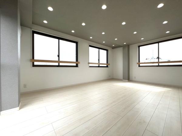青梅市今井３丁目のマンション