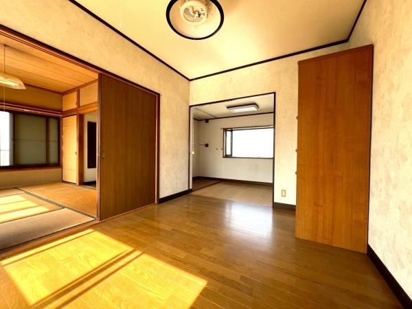 あきる野市草花の貸家