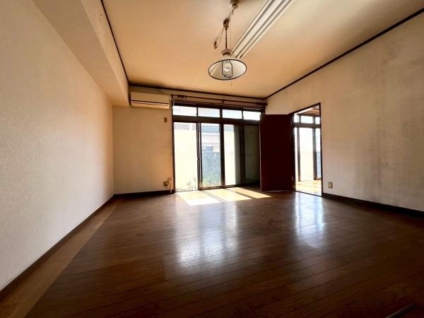 あきる野市草花の貸家