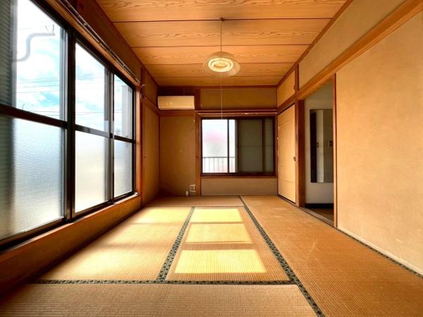 あきる野市草花の貸家