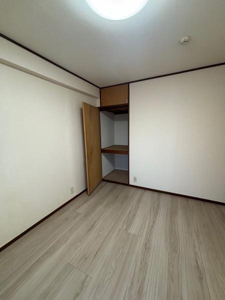 羽村市神明台３丁目のハイツ