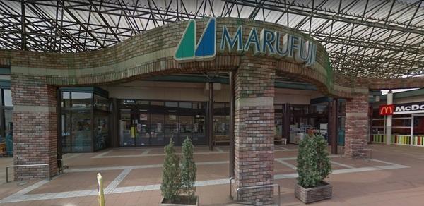 ファミネス青梅(マルフジ千ヶ瀬店)