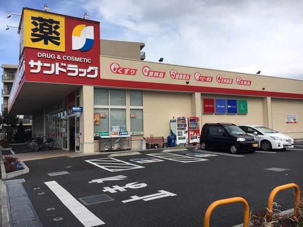 羽村市五ノ神３丁目のアパート(サンドラッグ羽村神明台店)