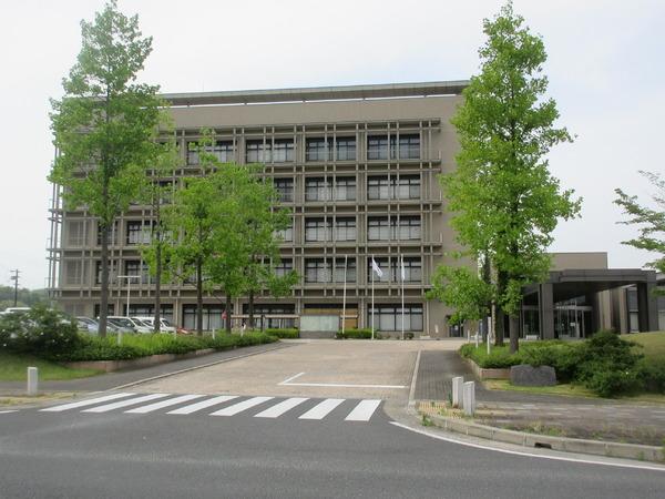 精華町北稲八間寄田長　貸倉庫(精華町役場)