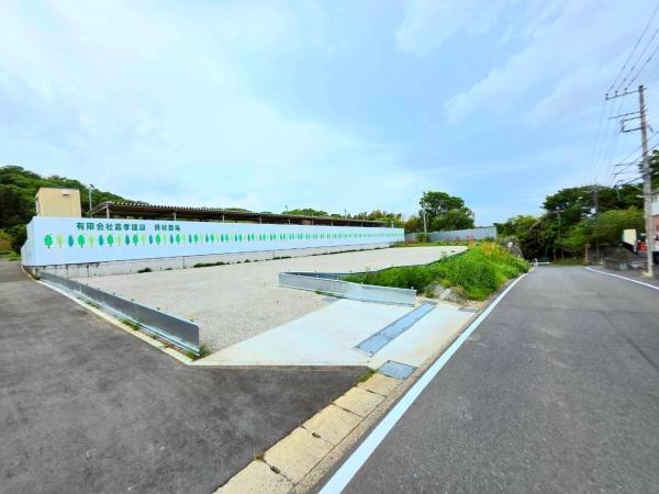 厚木市棚沢貸地　325坪