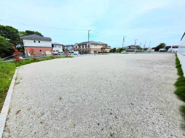厚木市棚沢貸地　325坪