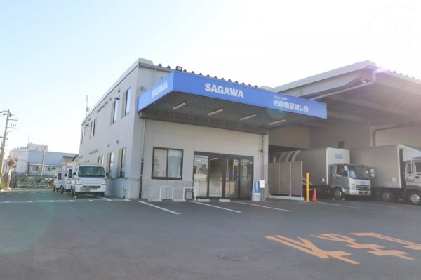 テラスレジデンス伊奈平(佐川急便武蔵村山営業所)