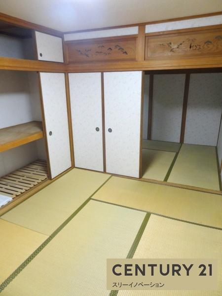 三軒家東２丁目貸家
