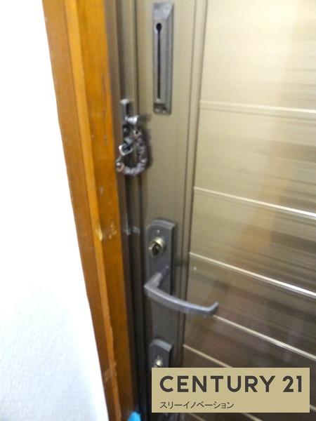 三軒家東２丁目貸家