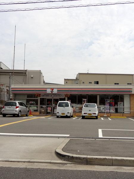 大阪市大正区南恩加島1丁目のアパート(セブンイレブン大阪南恩加島4丁目店)