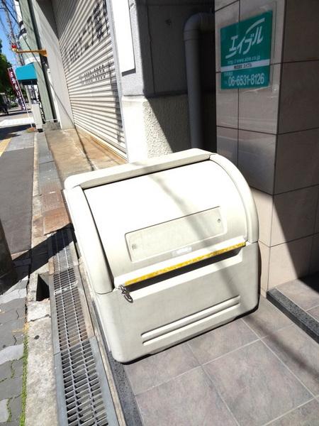 ライブスクエア