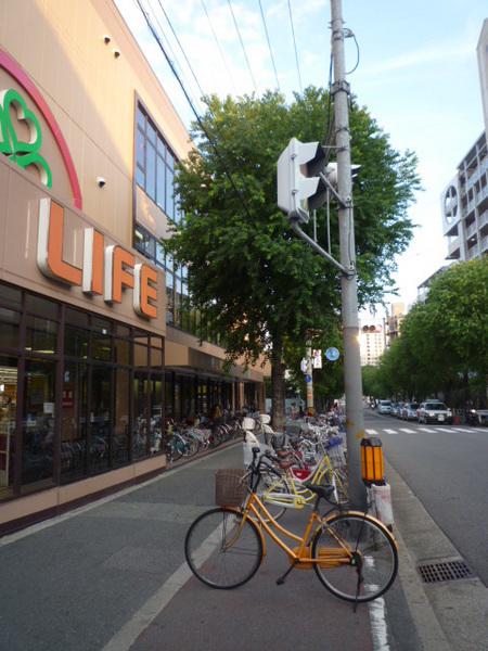 良三マンション(ライフ泉尾店)