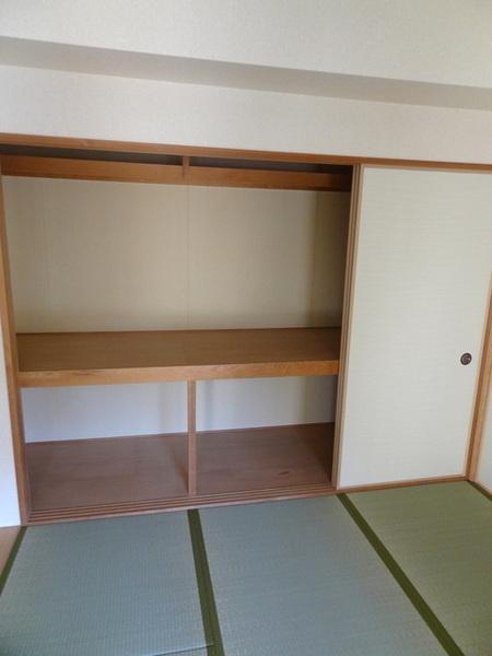 メゾンドーム三軒家