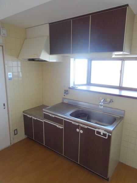 平和マンション