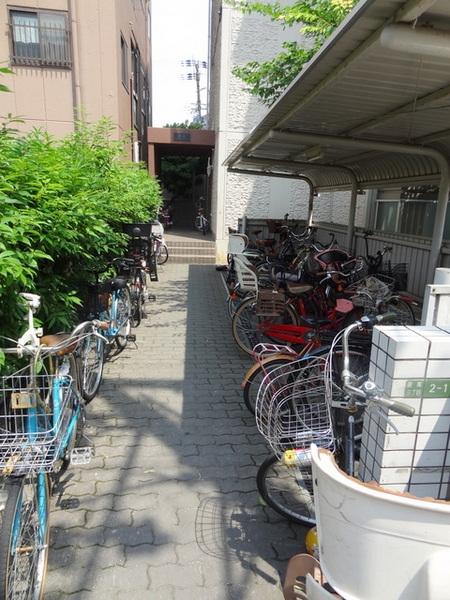 スリースター泉尾