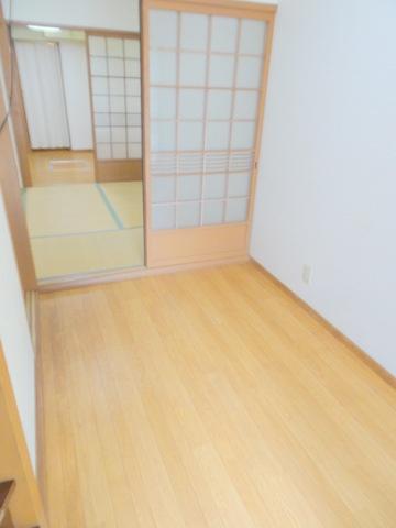千島1丁目テラスハウス