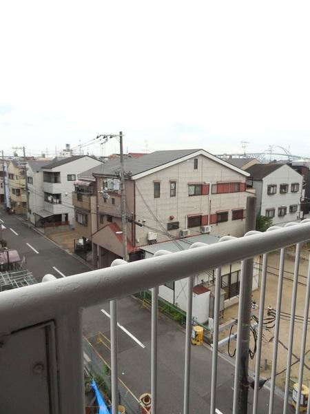 スリースター鶴町