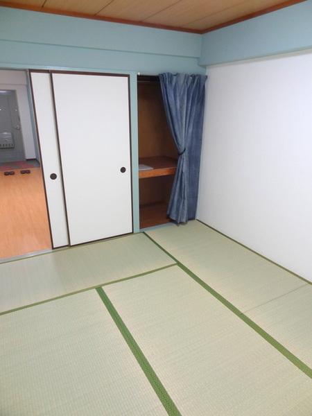 スリースター鶴町