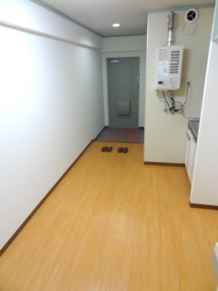スリースター鶴町
