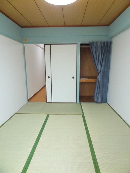 スリースター鶴町