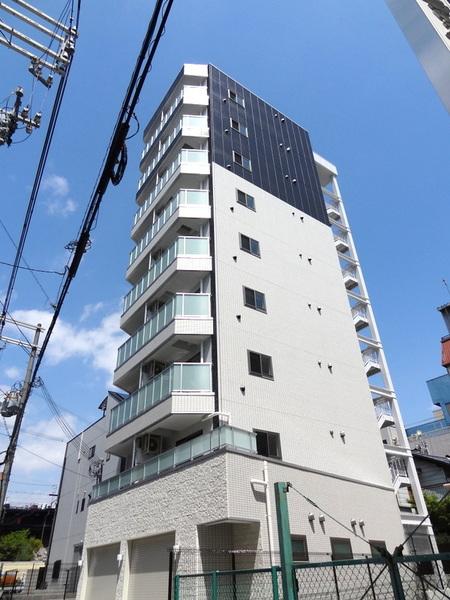 Jクレスト・ドーム前